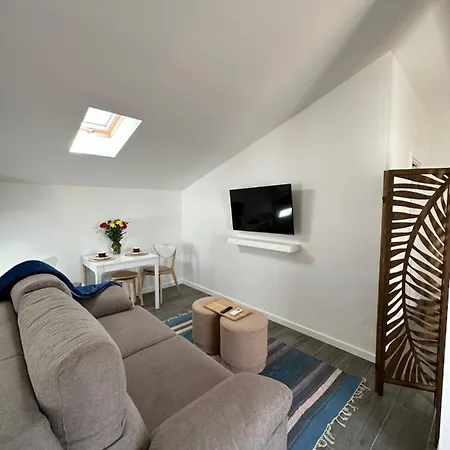 Casa Avos Felix Lopes * פוז דו ארליו